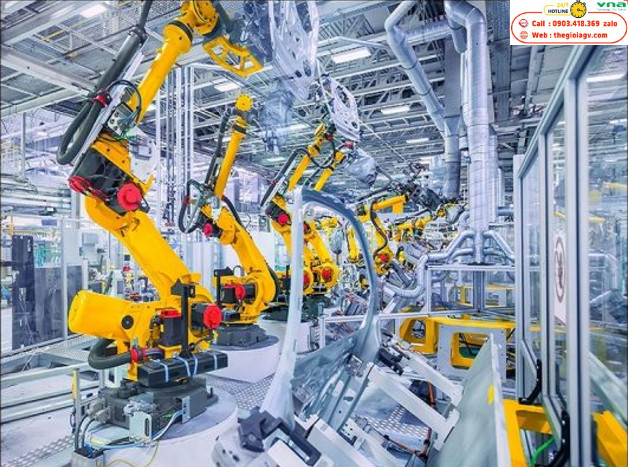 robot trong sản xuất công nghiệp của con người
