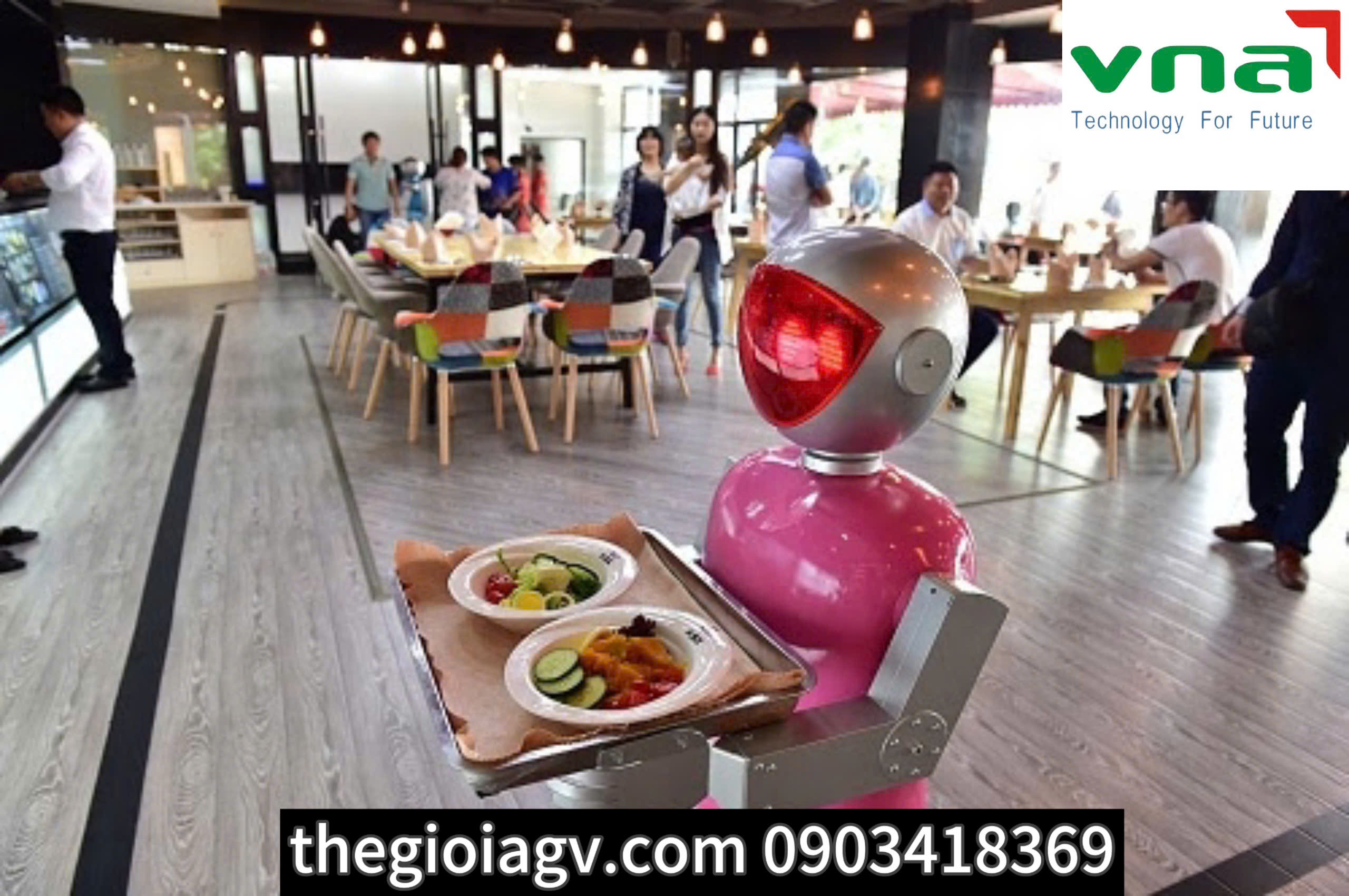 Tại sao nên sử dụng robot phục vụ quán cafe?