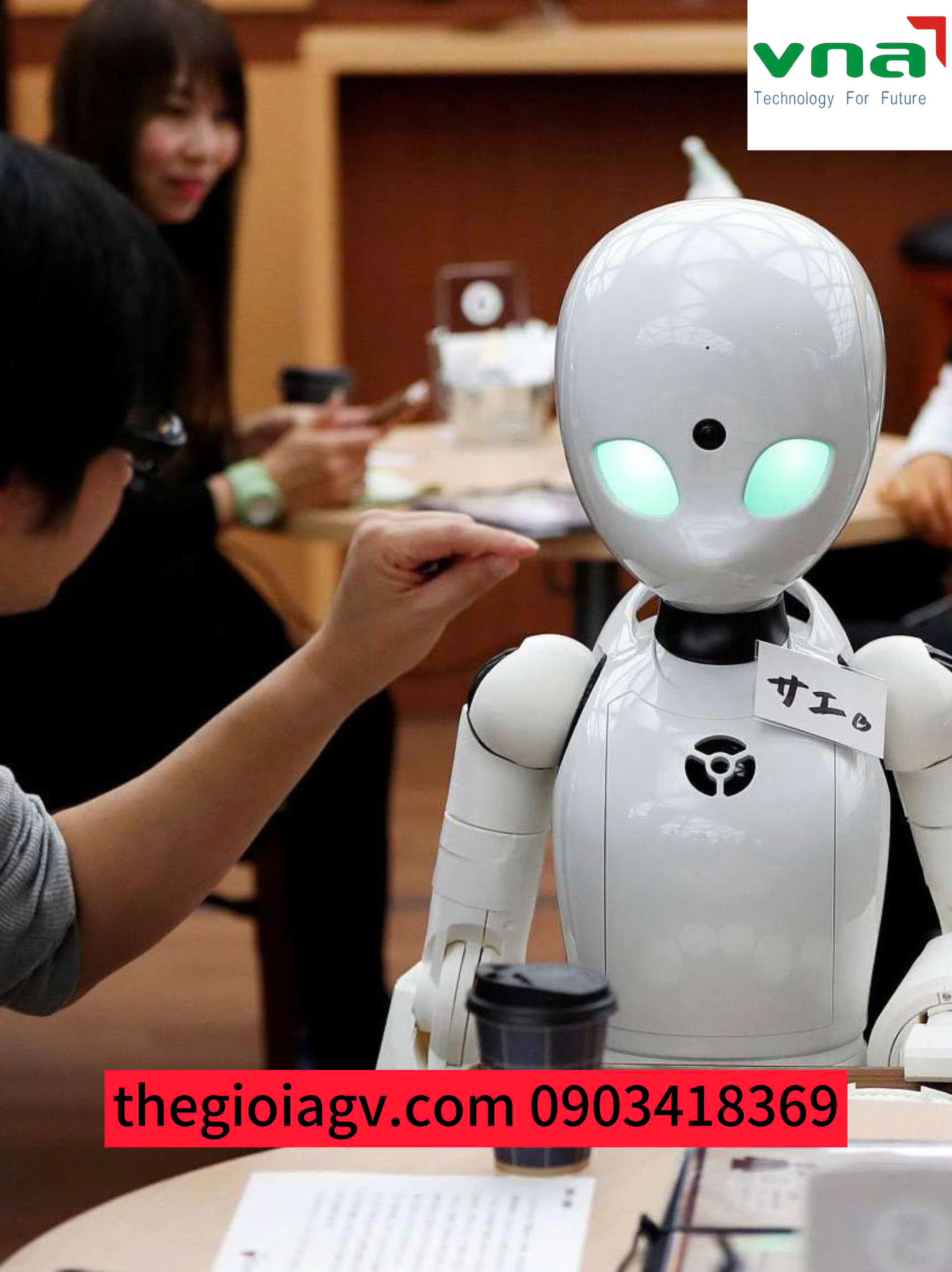 Robot nhân viên phục vụ tối ưu cho doanh nghiệp 