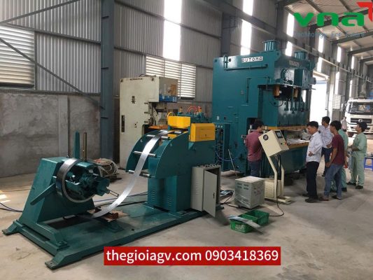 Phân loại hệ thống robot cấp phôi